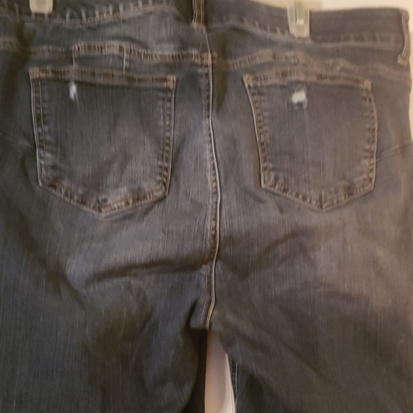 Jean's - Picture 5 of 5